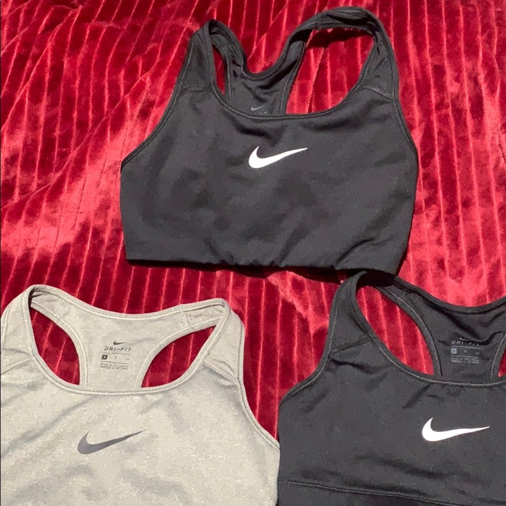 Selling 6 sports bras in perfect condition. - Picture 2 of 8